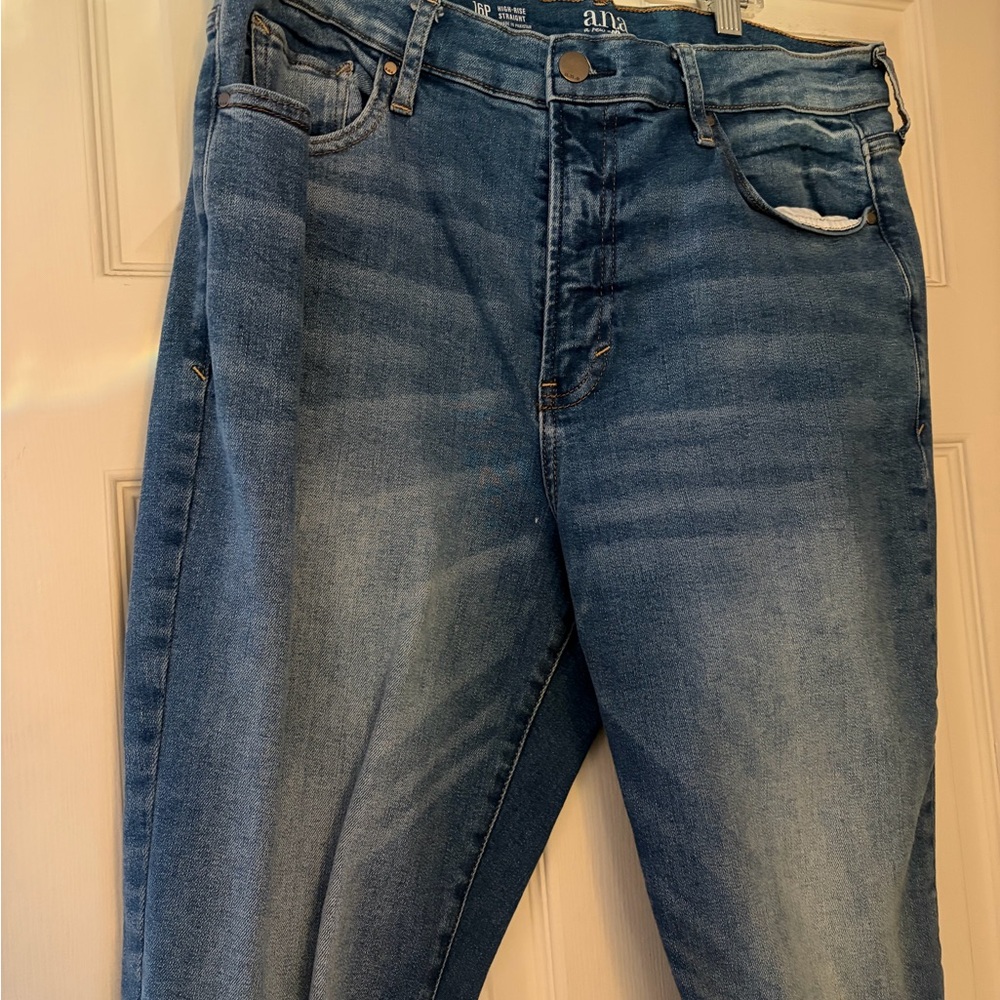 a.n.a High-Rise Straight Blue Jeans